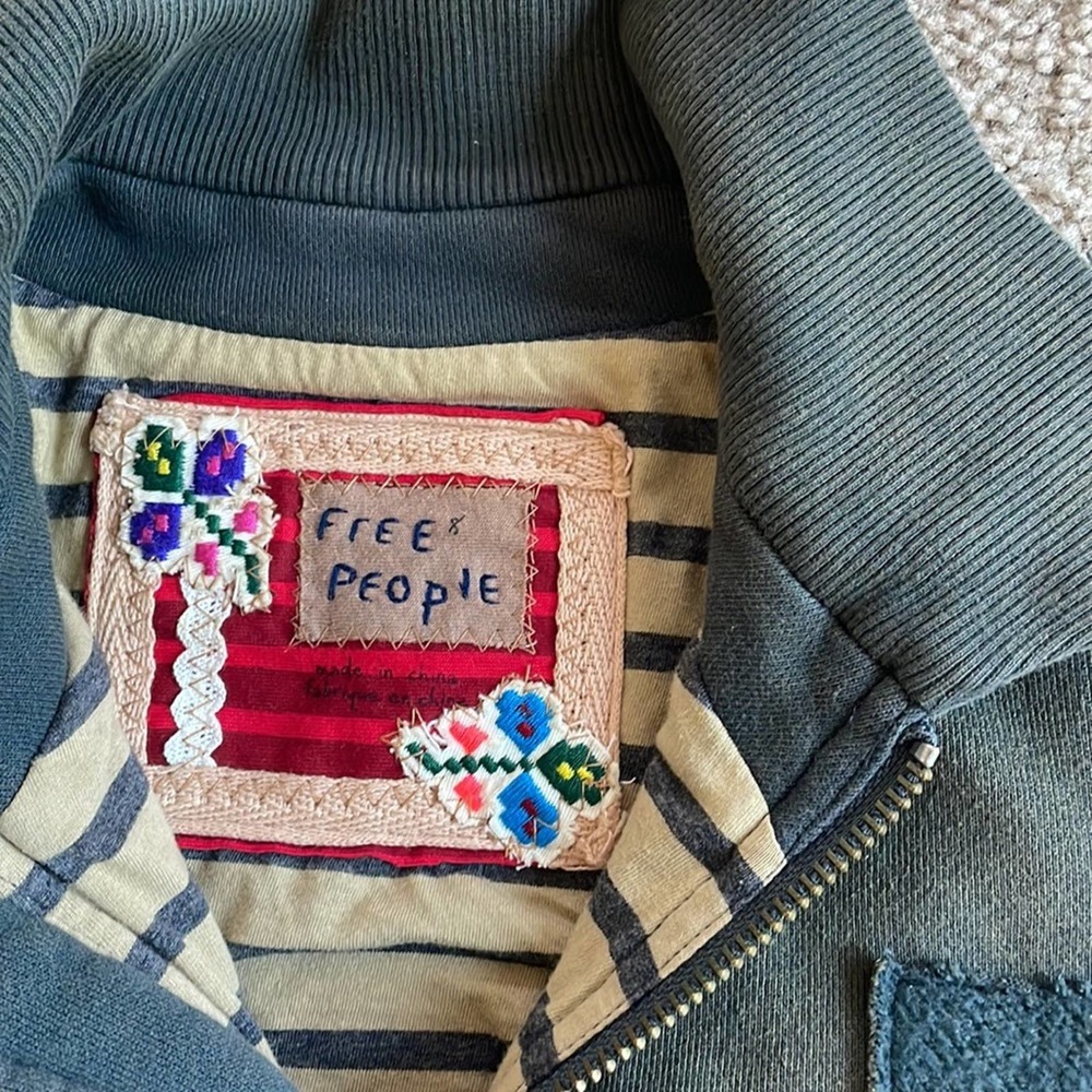 Free People cropped zip down sweater olive green military medium 8 - Picture 5 of 5